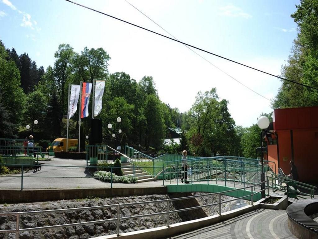 Gornja Trepča Guesthouse Edelnice מראה חיצוני תמונה
